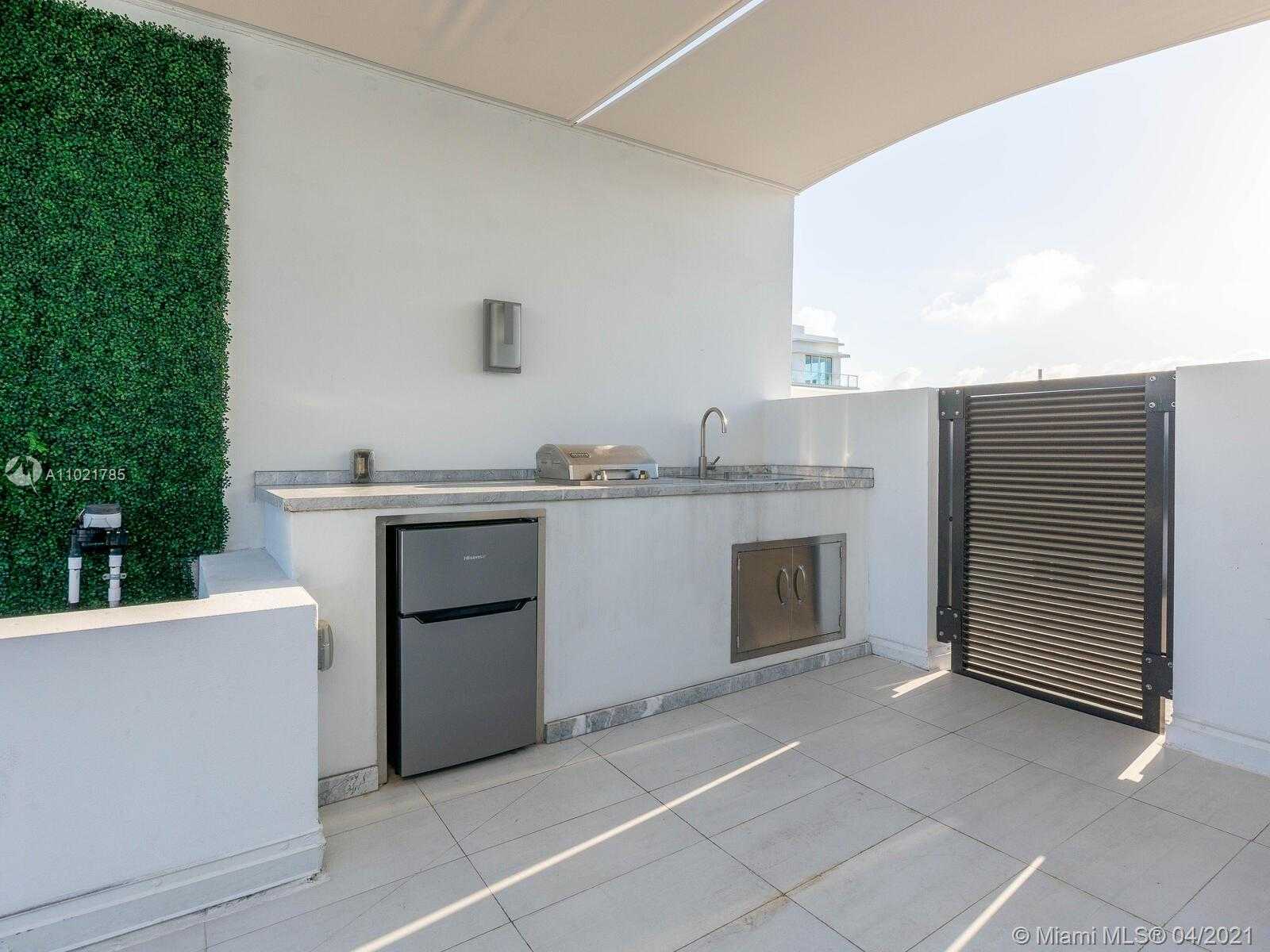 Small Image of 1155 101ST ST #1153, Bay Harbor Islands Number 65