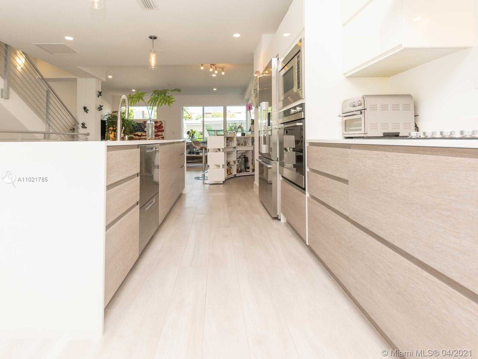 Small Image of 1155 101ST ST #1153, Bay Harbor Islands Number 87