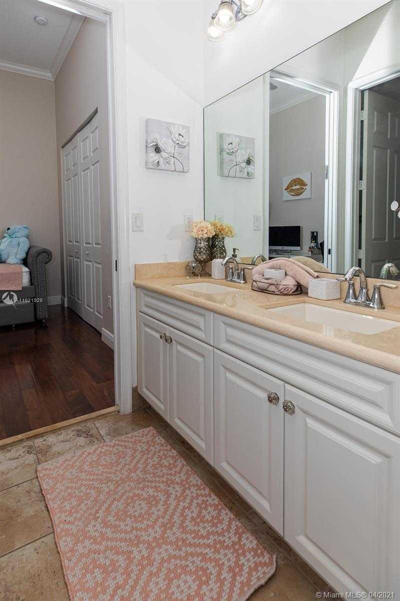 Small Image of 3636 NORTH WEST 83RD WAY, Cooper City Number 16