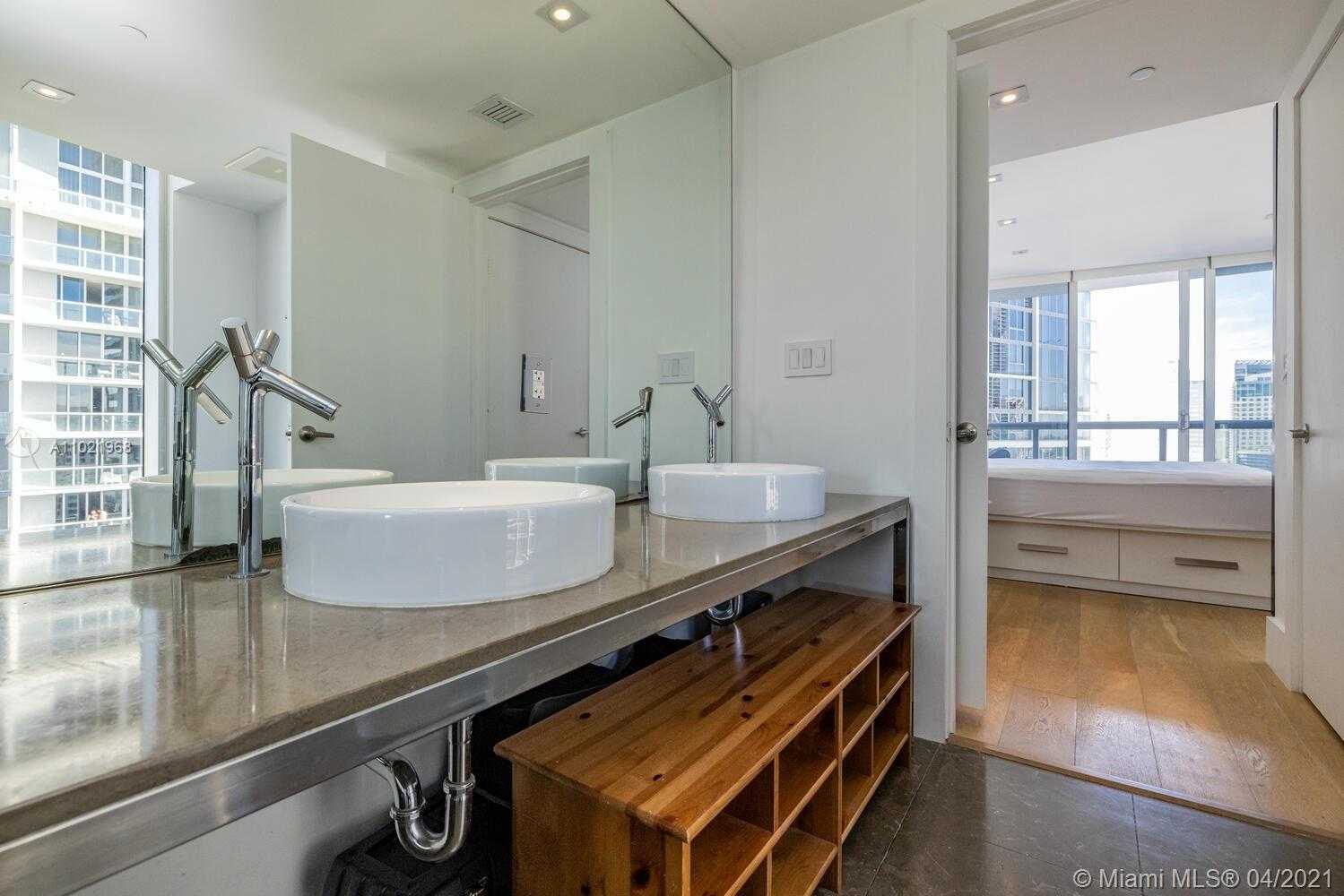 Small Image of 475 BRICKELL AVE #2313, Miami Number 22