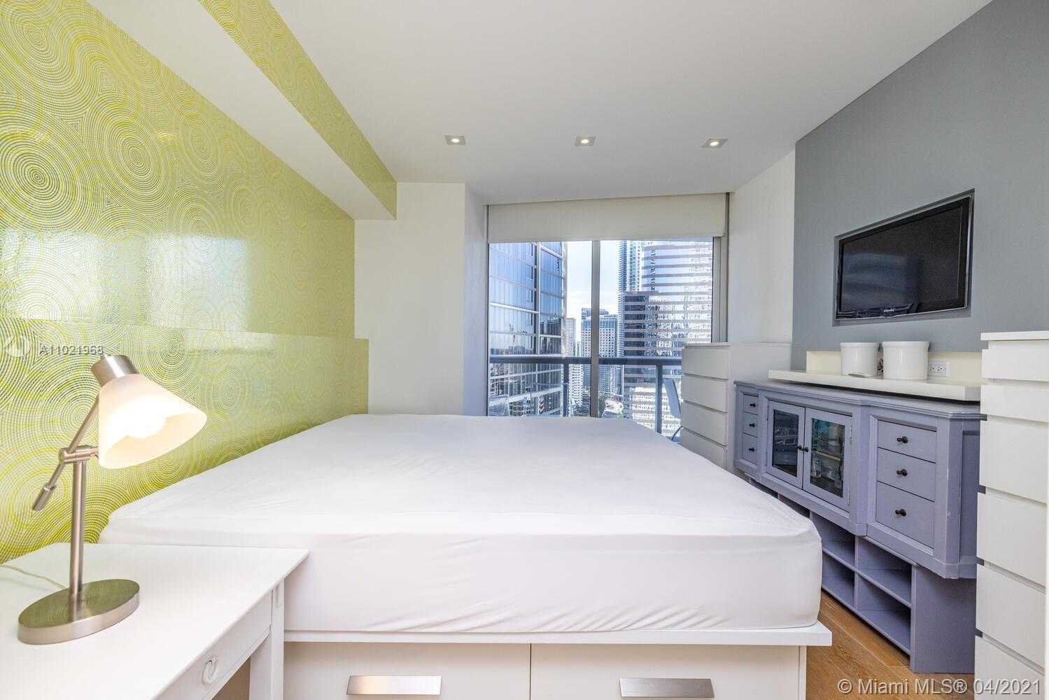 Small Image of 475 BRICKELL AVE #2313, Miami Number 25