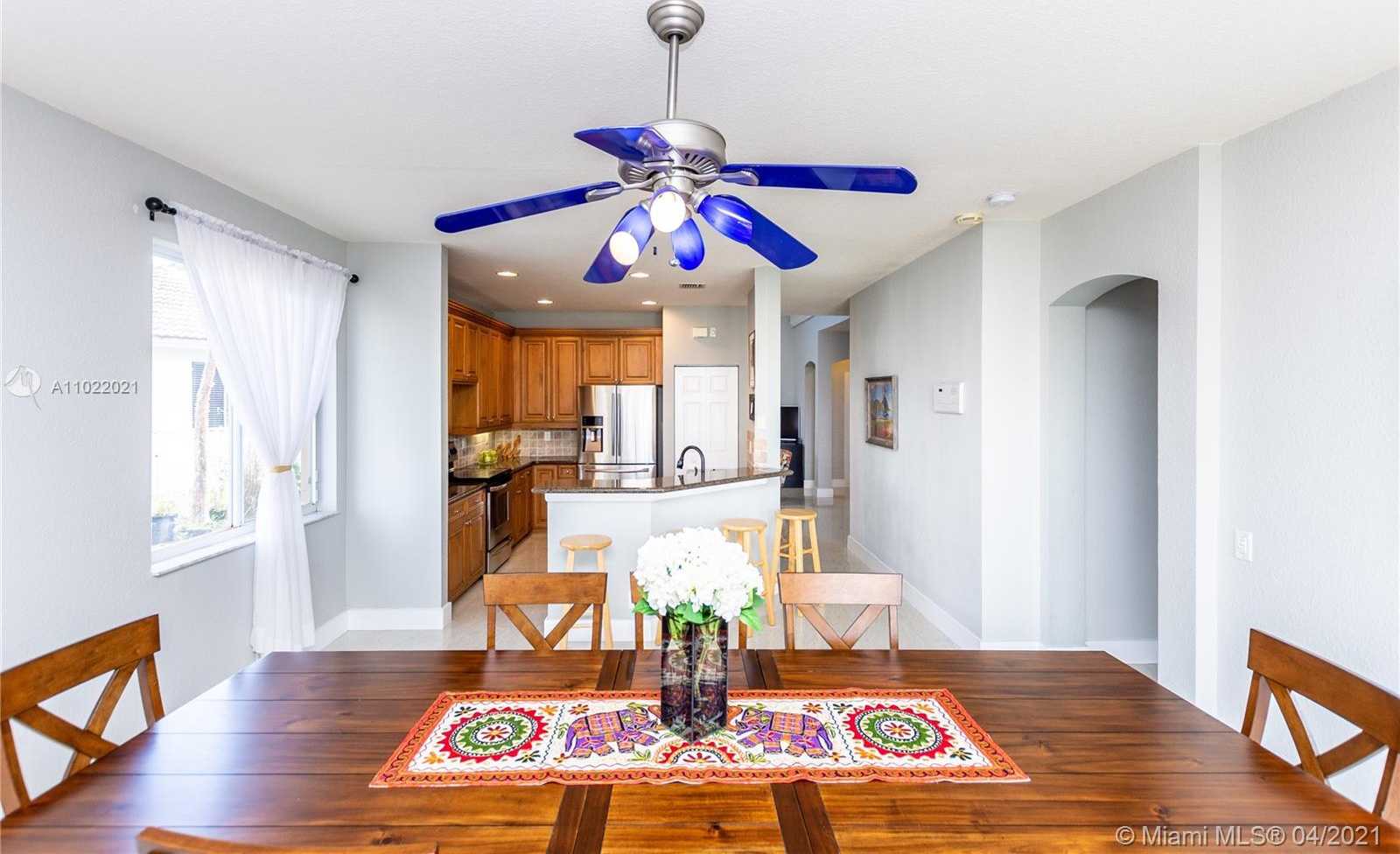 Small Image of 980 GOLDEN CANE DR, Weston Number 14