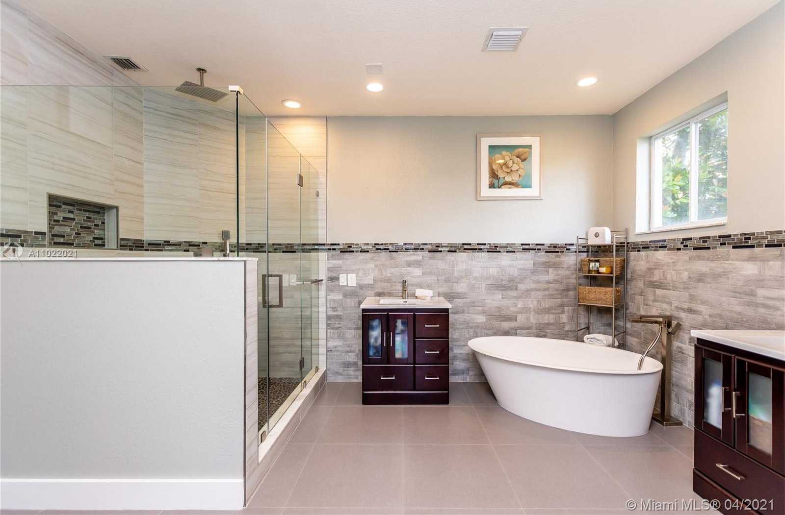 Small Image of 980 GOLDEN CANE DR, Weston Number 18