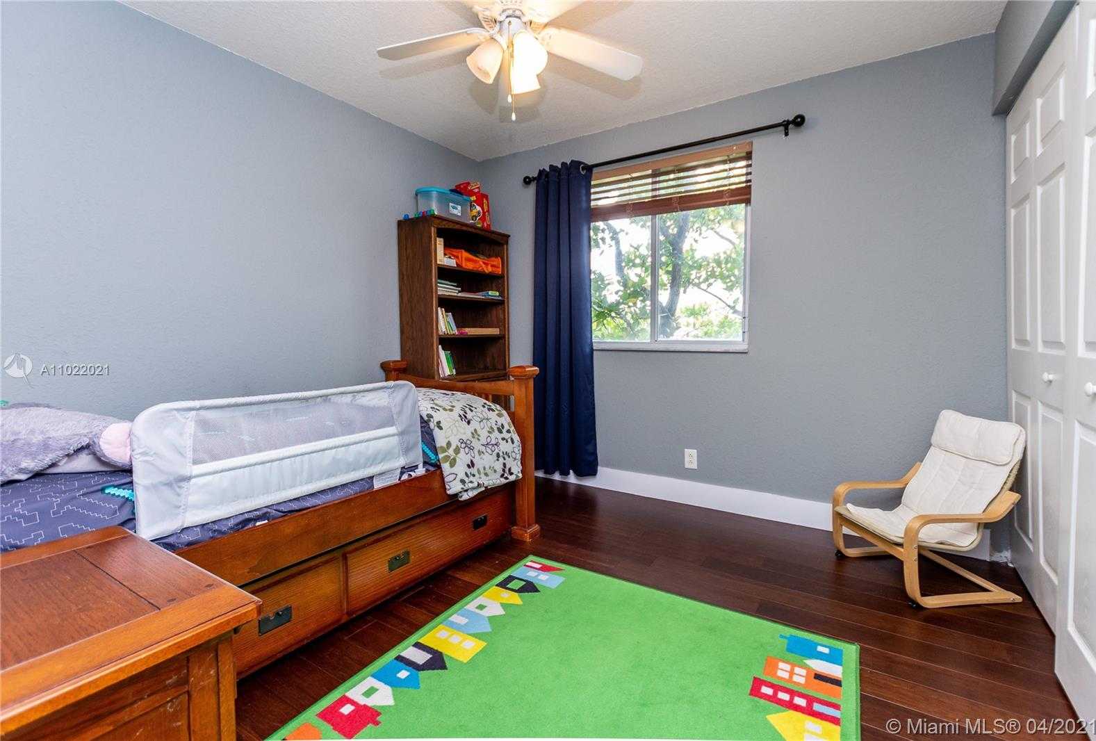 Small Image of 980 GOLDEN CANE DR, Weston Number 27