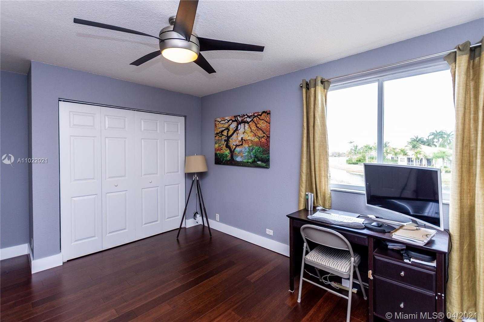 Small Image of 980 GOLDEN CANE DR, Weston Number 31