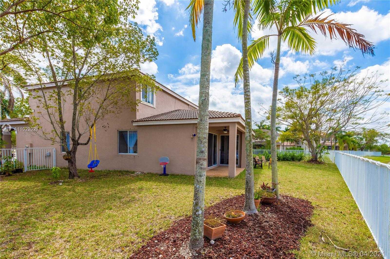 Small Image of 980 GOLDEN CANE DR, Weston Number 35