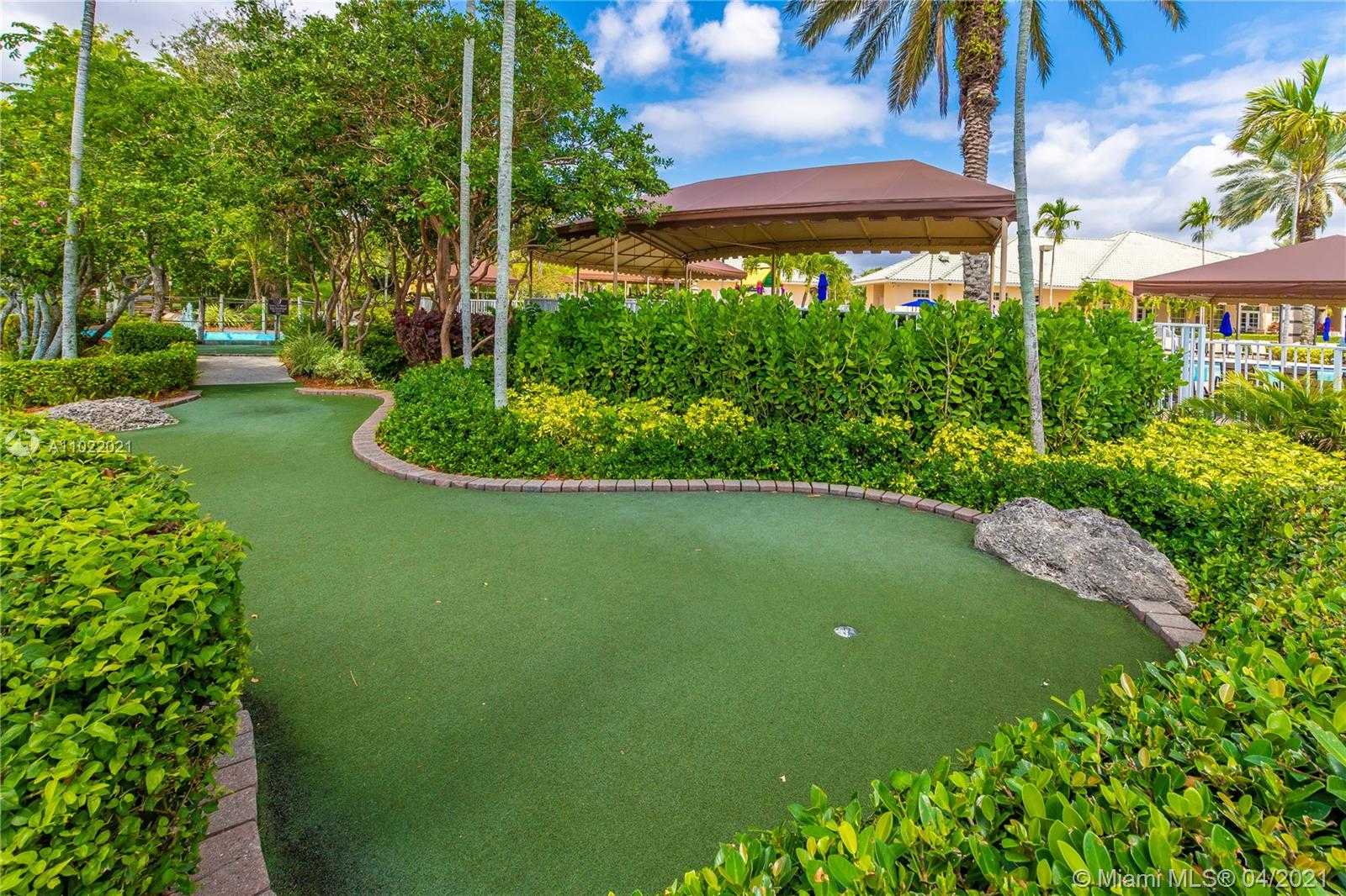 Small Image of 980 GOLDEN CANE DR, Weston Number 47