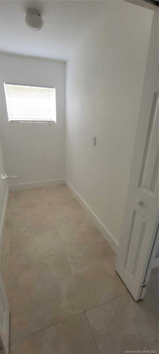 Small Image of 8079 SOUTH WEST 112TH ST, Miami Number 10