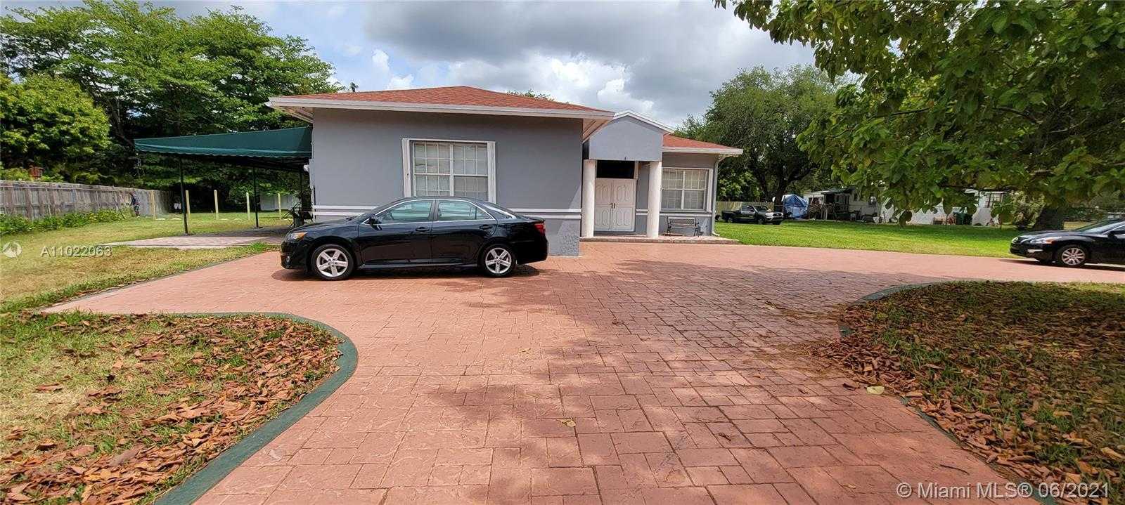Small Image of 8079 SOUTH WEST 112TH ST, Miami Number 2