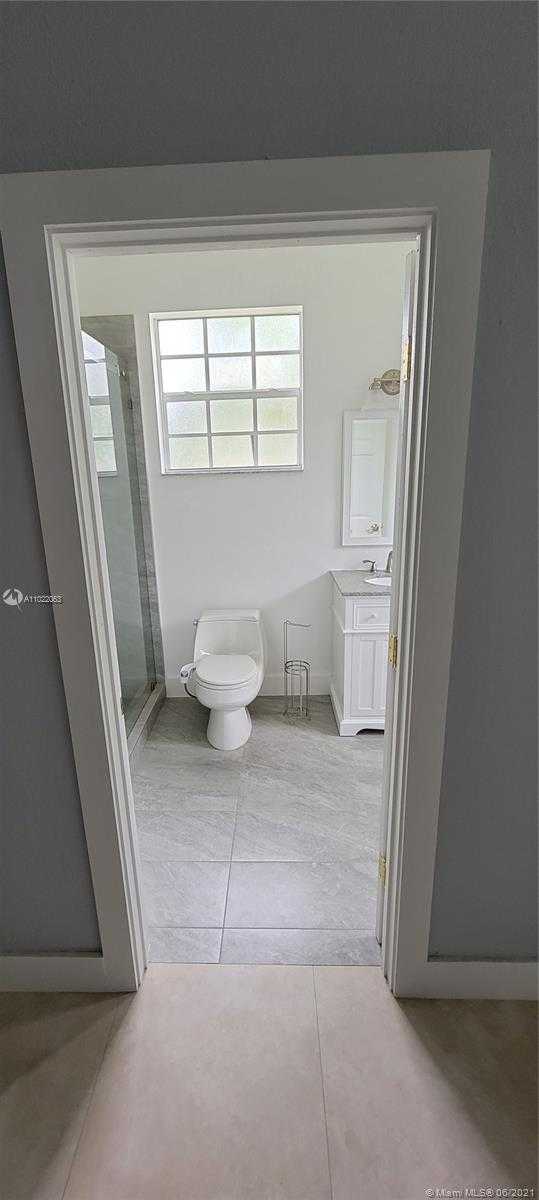 Small Image of 8079 SOUTH WEST 112TH ST, Miami Number 26