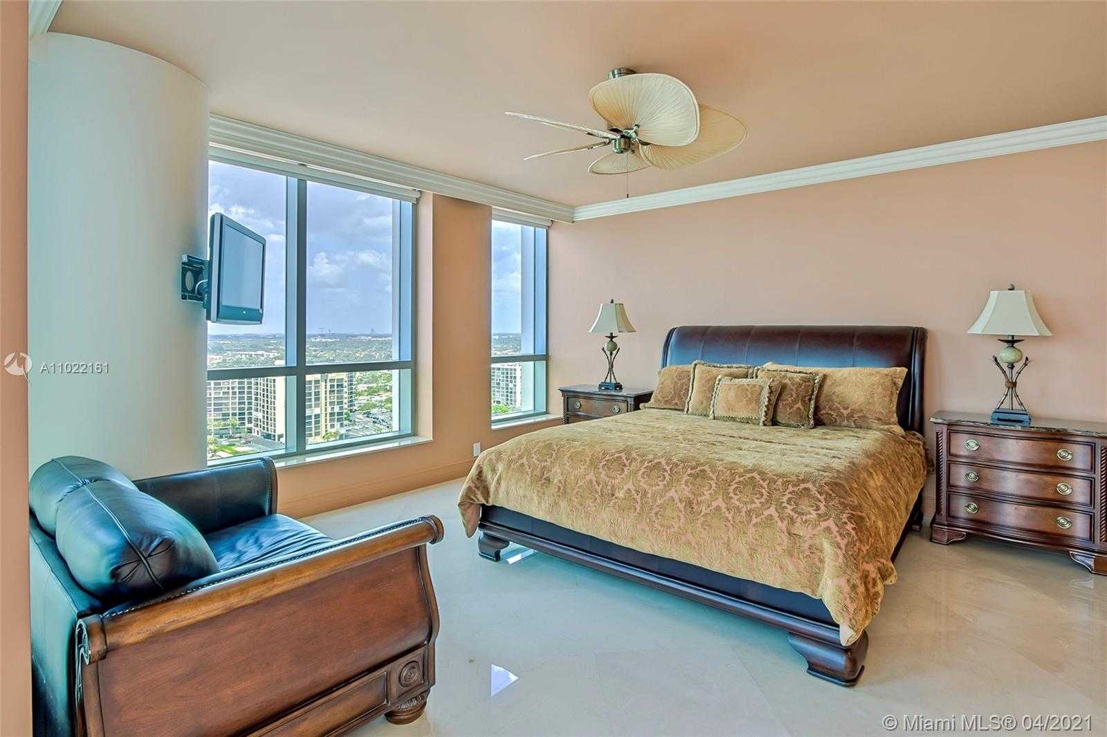 Small Image of 3535 SOUTH OCEAN DR #1805, Hollywood Number 12