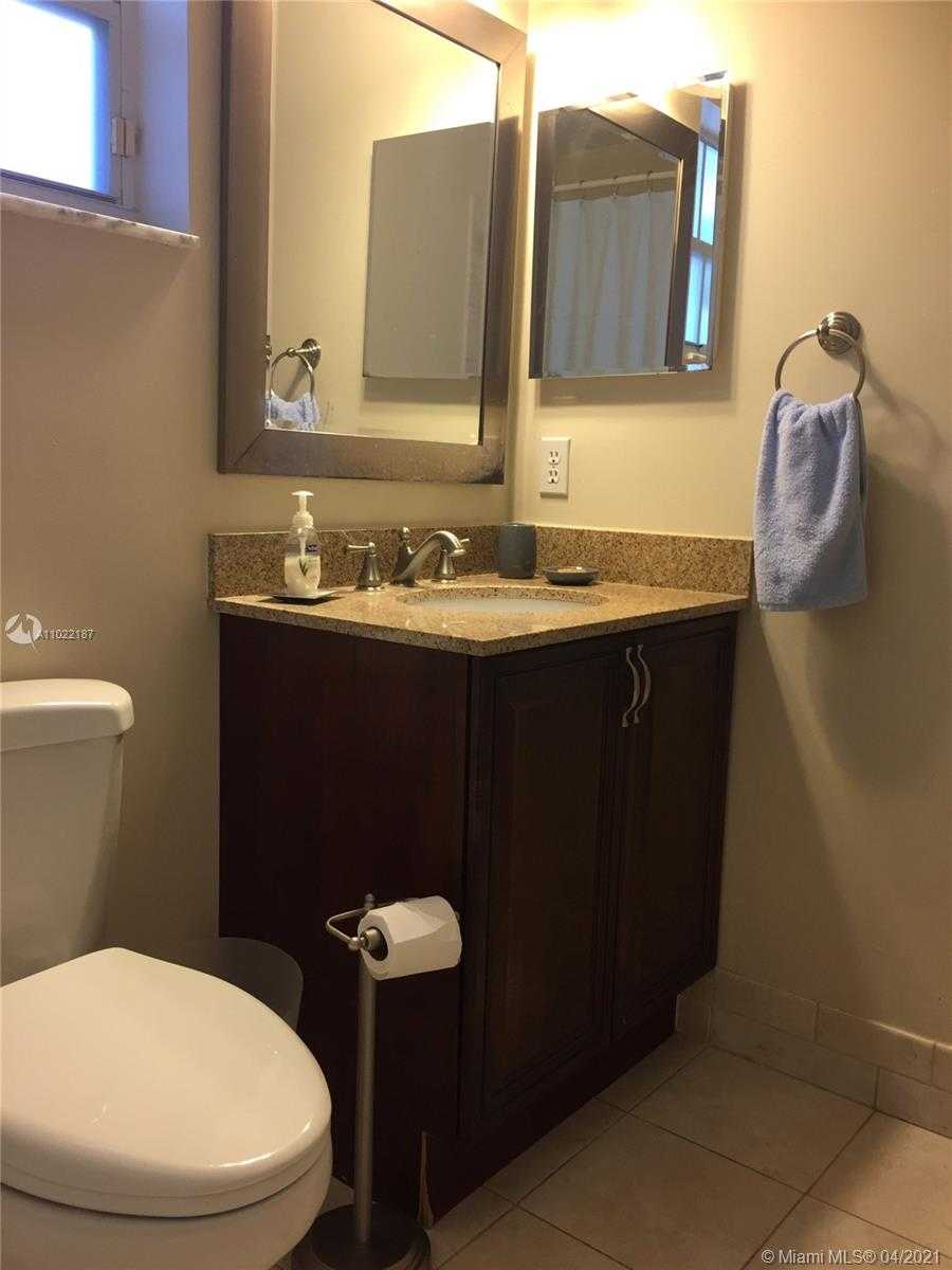 Small Image of 346 SOUTH WEST 191ST TER, Pembroke Pines Number 12