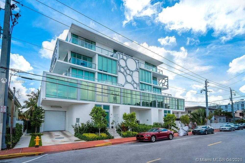 Small Image of 8425 CRESPI BLVD #PH 502, Miami Beach Number 3
