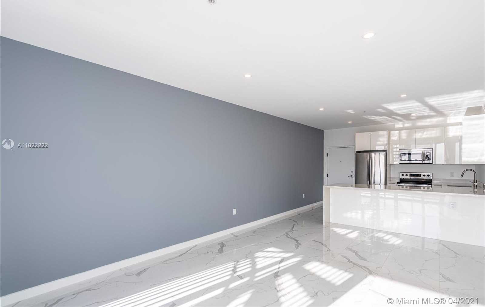 Small Image of 8425 CRESPI BLVD #PH 502, Miami Beach Number 7