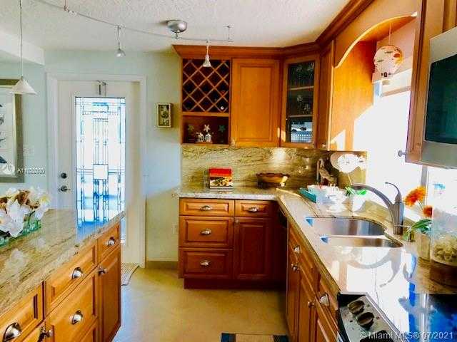 Small Image of 30 JEAN LA FITTE DR, Key Largo Number 21