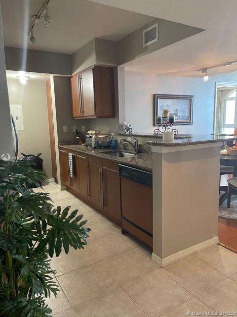 Small Image of 2080 SOUTH OCEAN DR #506, Hallandale Beach Number 5