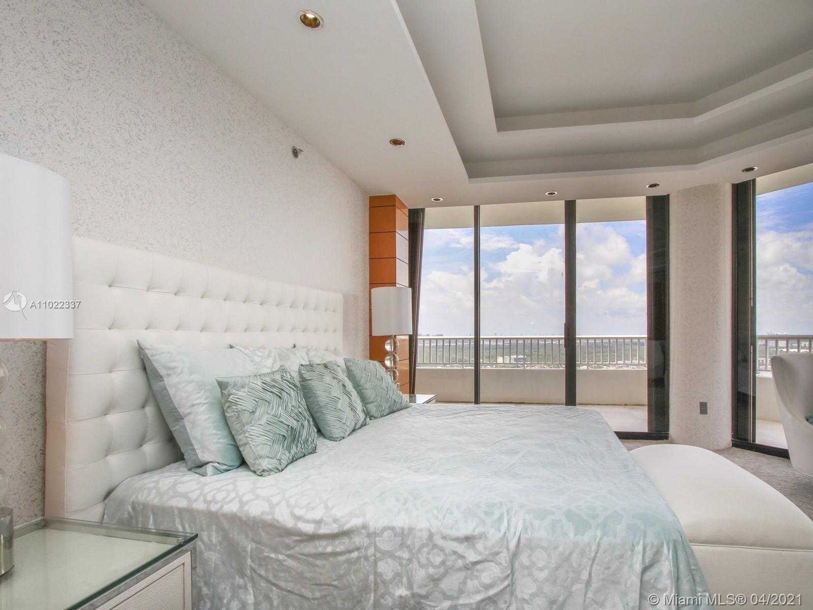Small Image of 2000 ISLAND BLVD #PH 7, Aventura Number 16