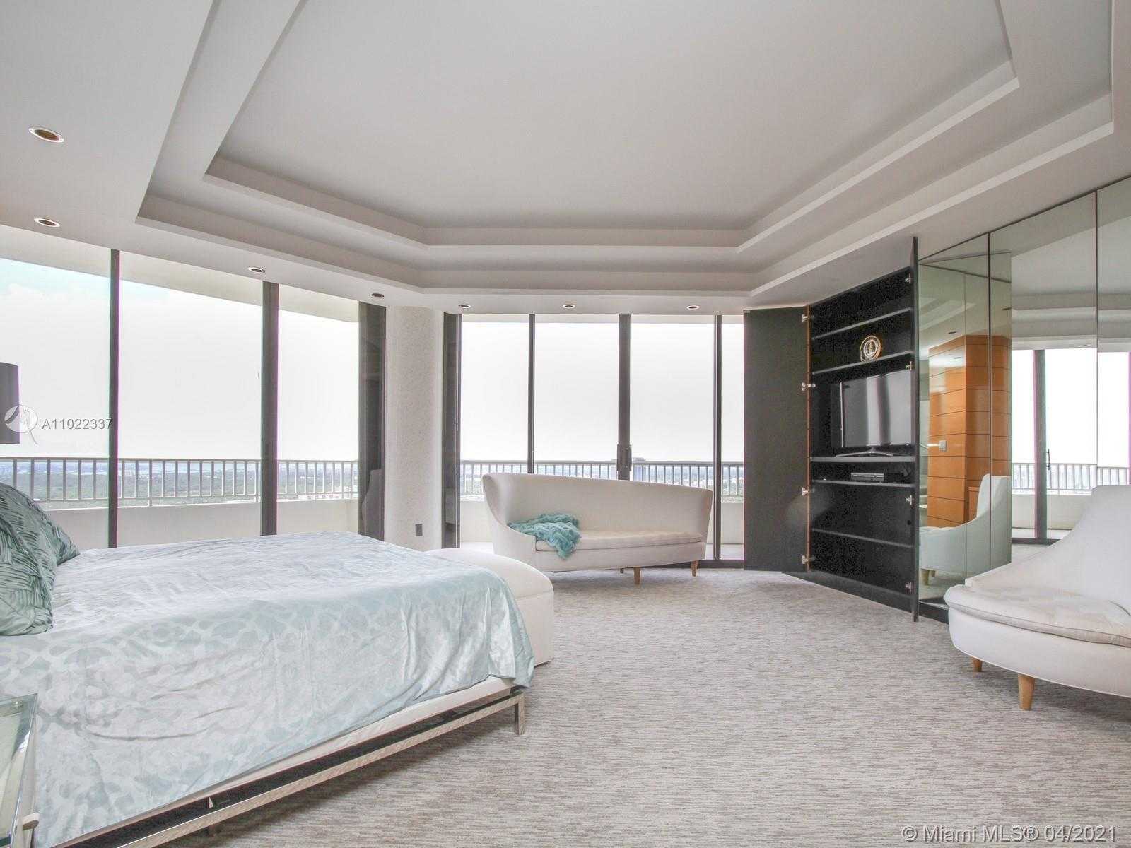 Small Image of 2000 ISLAND BLVD #PH 7, Aventura Number 17