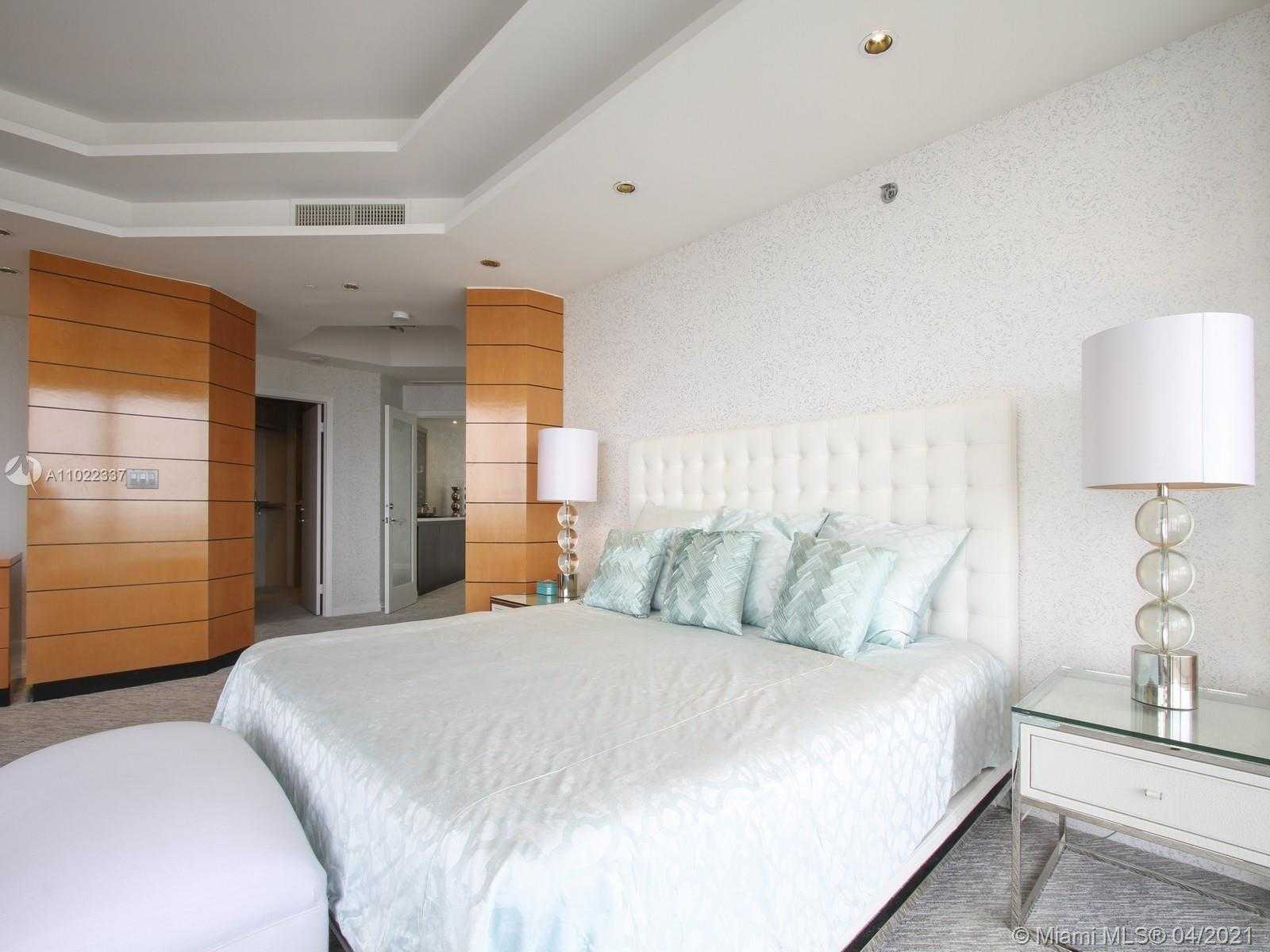 Small Image of 2000 ISLAND BLVD #PH 7, Aventura Number 18