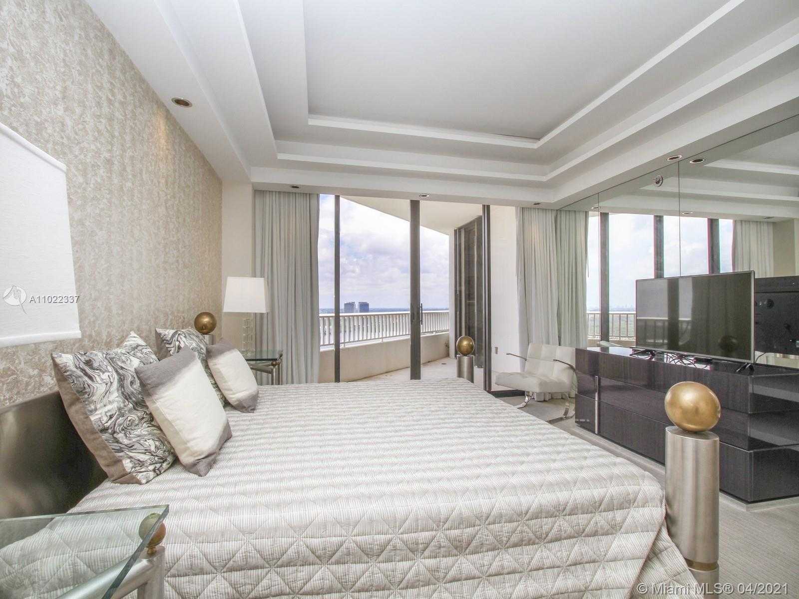 Small Image of 2000 ISLAND BLVD #PH 7, Aventura Number 29