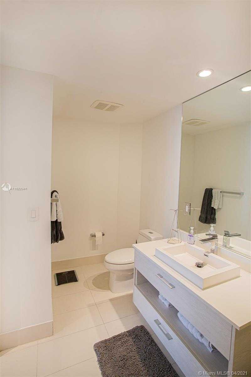 Small Image of 55 SOUTH WEST 9TH ST #3210, Miami Number 12