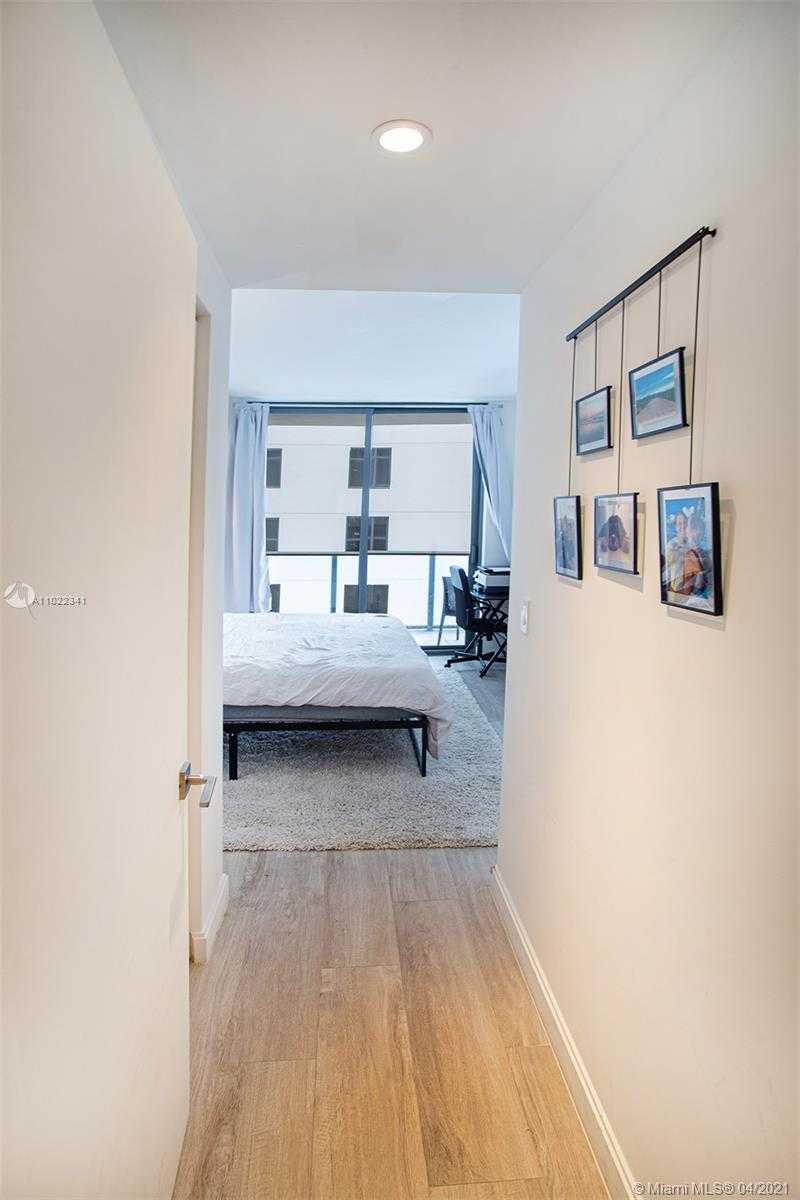 Small Image of 55 SOUTH WEST 9TH ST #3210, Miami Number 13