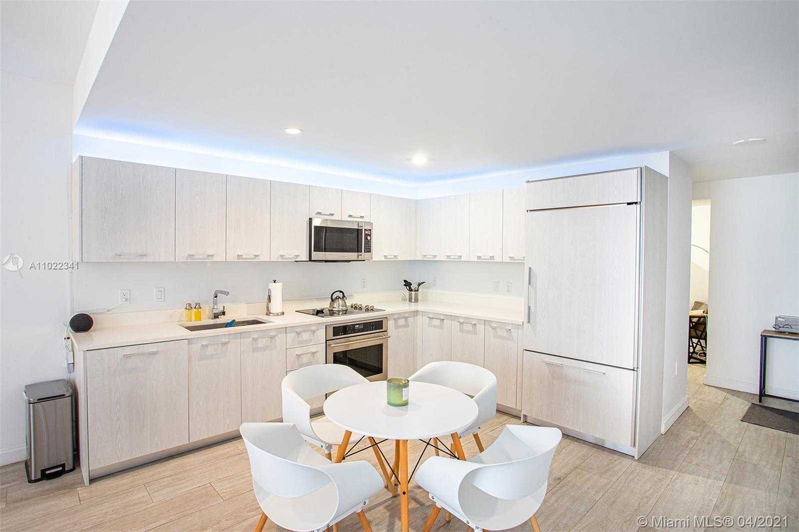 Small Image of 55 SOUTH WEST 9TH ST #3210, Miami Number 2