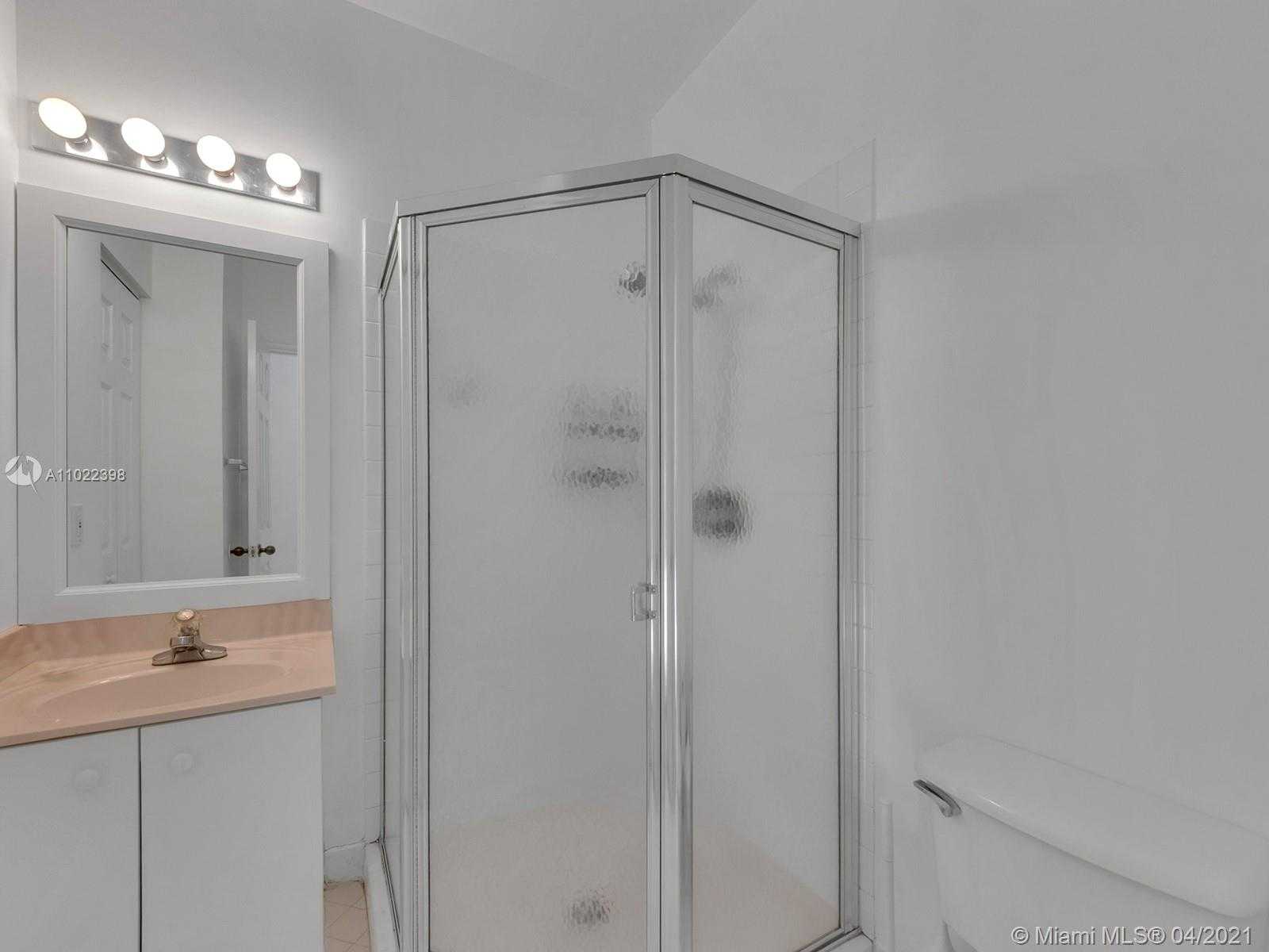 Small Image of 1099 BIRCHWOOD RD #1099, Weston Number 11