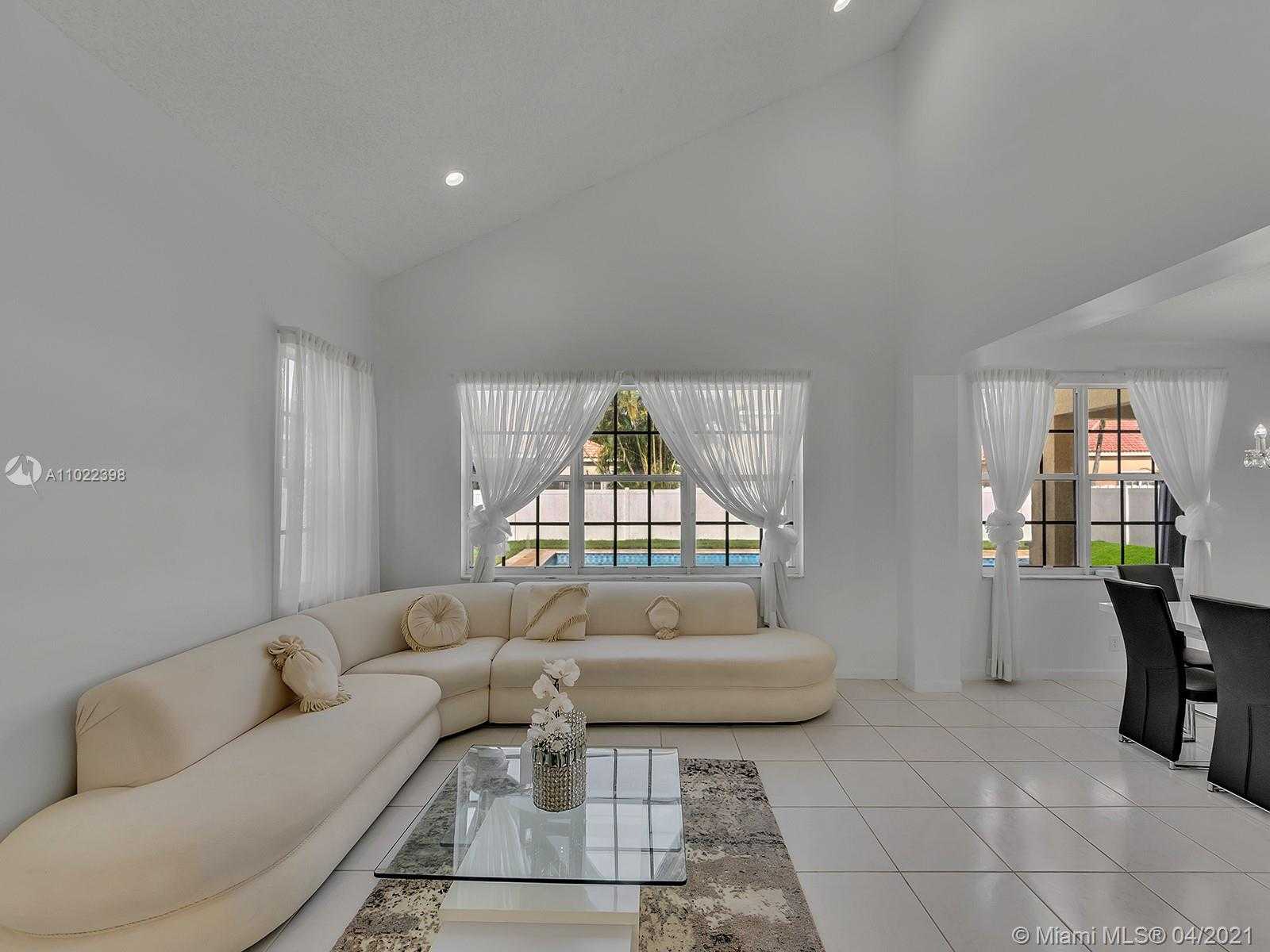 Small Image of 1099 BIRCHWOOD RD #1099, Weston Number 13