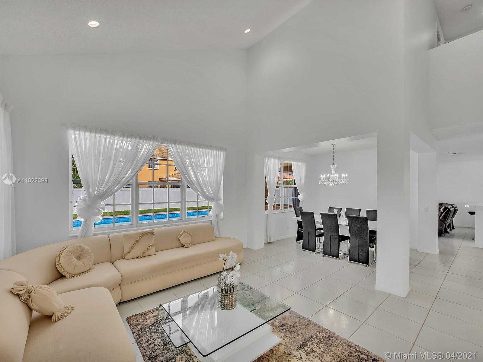 Small Image of 1099 BIRCHWOOD RD #1099, Weston Number 14