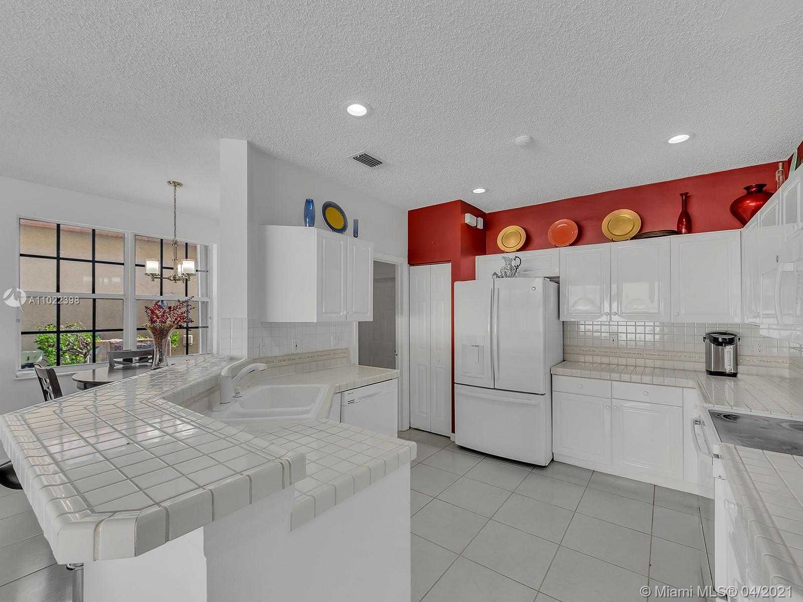 Small Image of 1099 BIRCHWOOD RD #1099, Weston Number 18