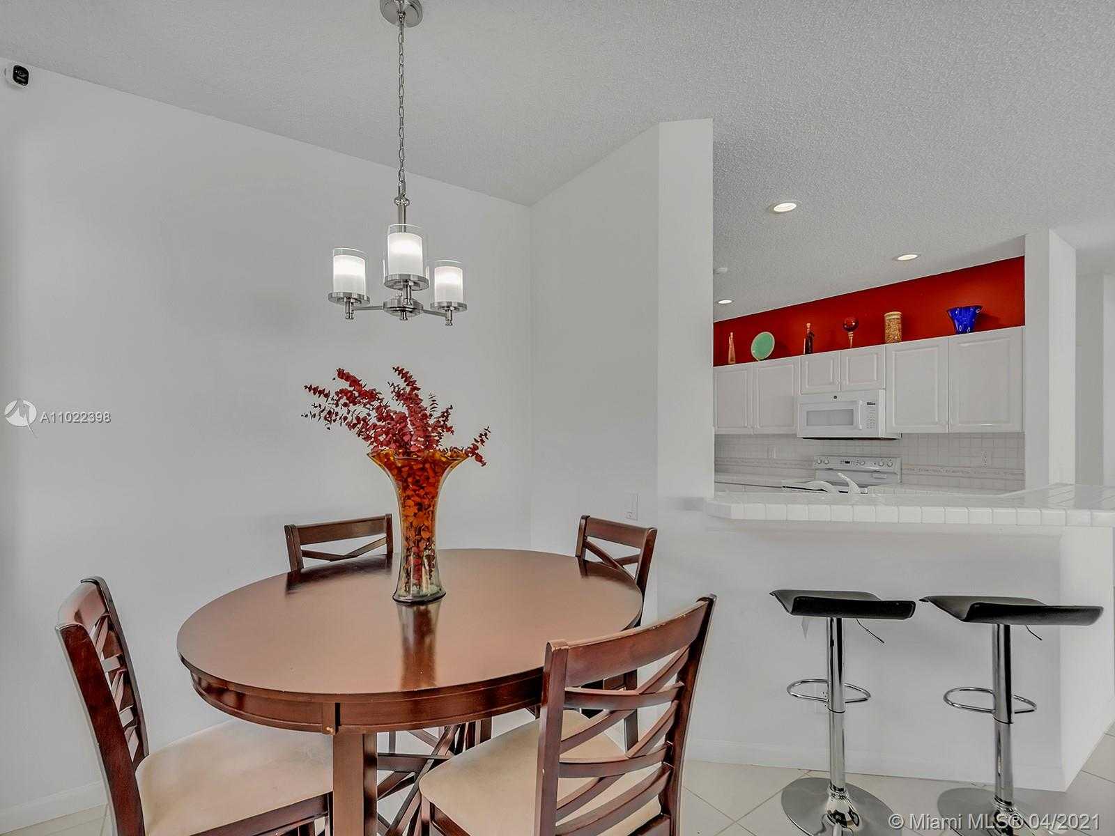Small Image of 1099 BIRCHWOOD RD #1099, Weston Number 24