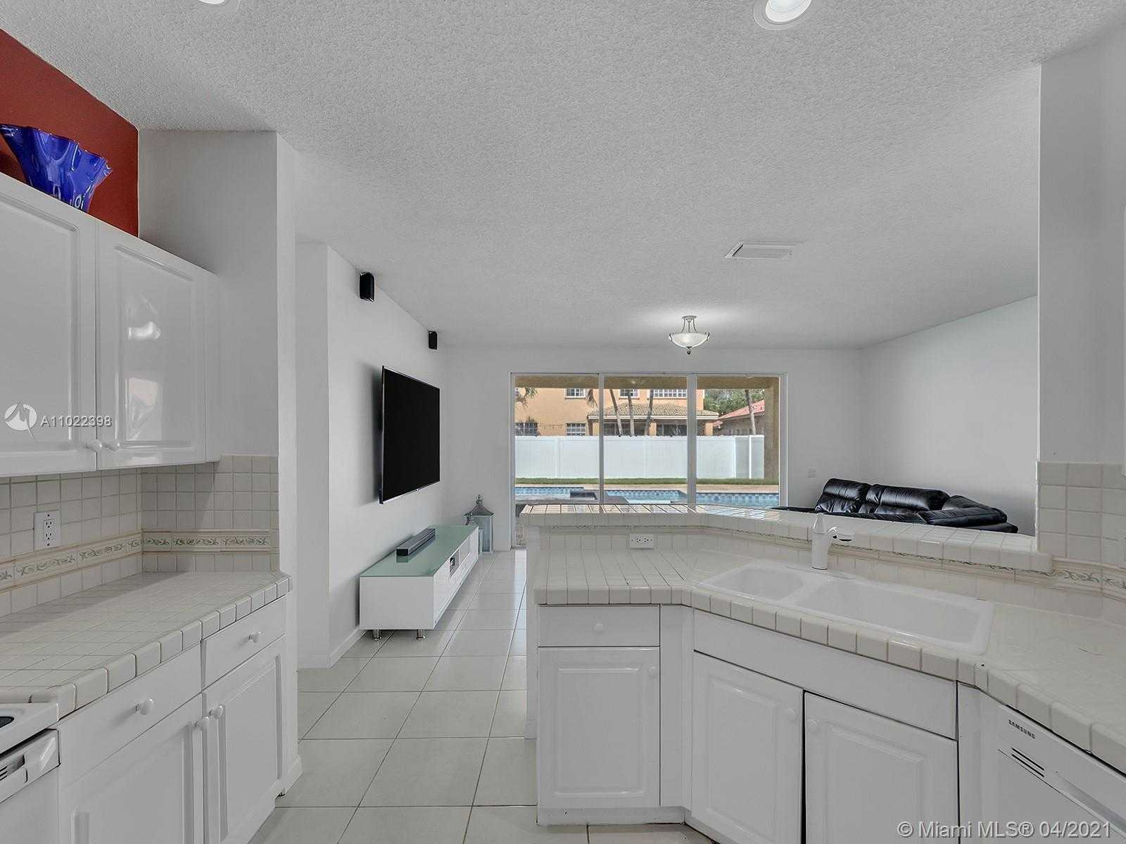 Small Image of 1099 BIRCHWOOD RD #1099, Weston Number 26
