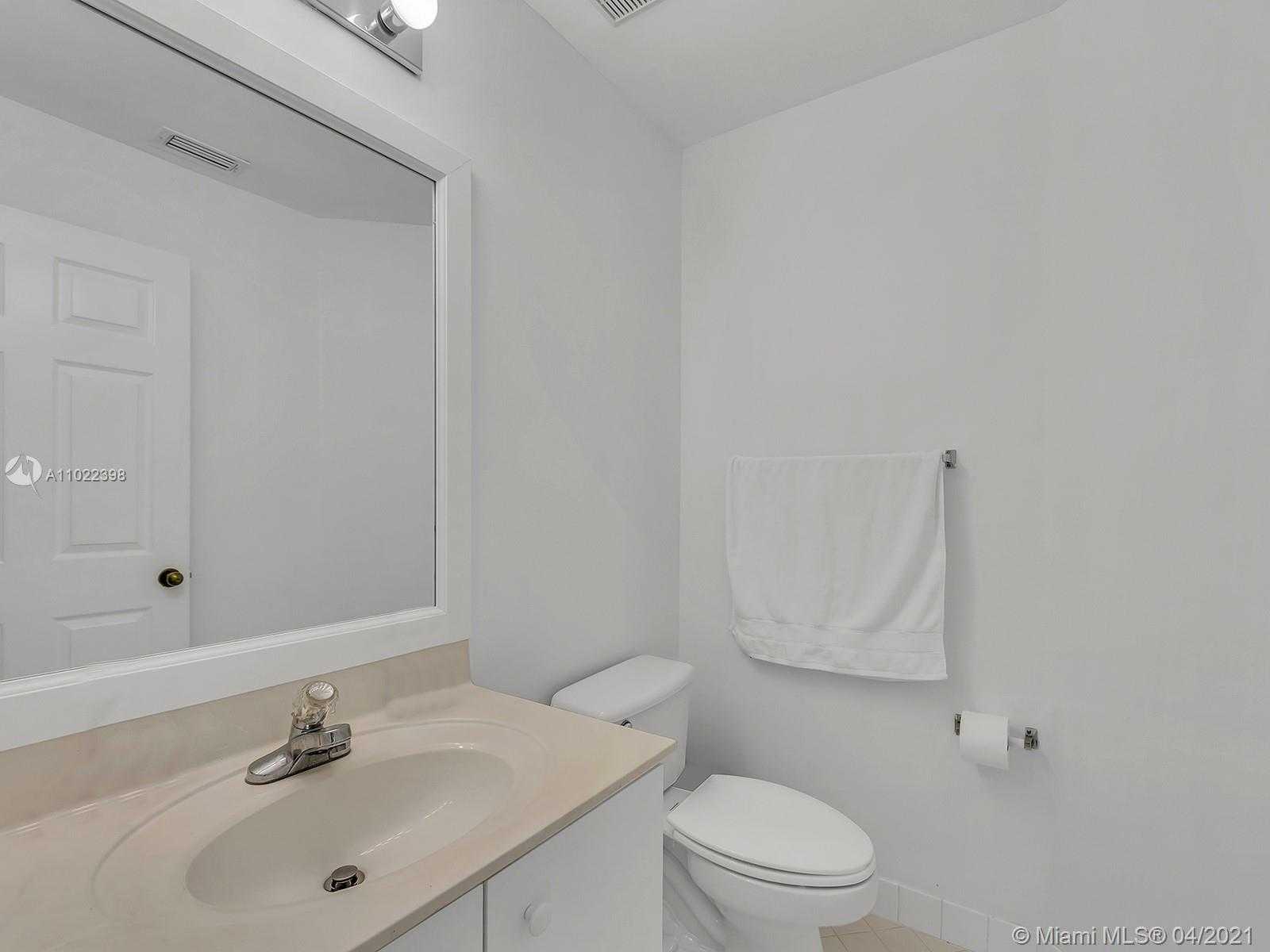 Small Image of 1099 BIRCHWOOD RD #1099, Weston Number 34