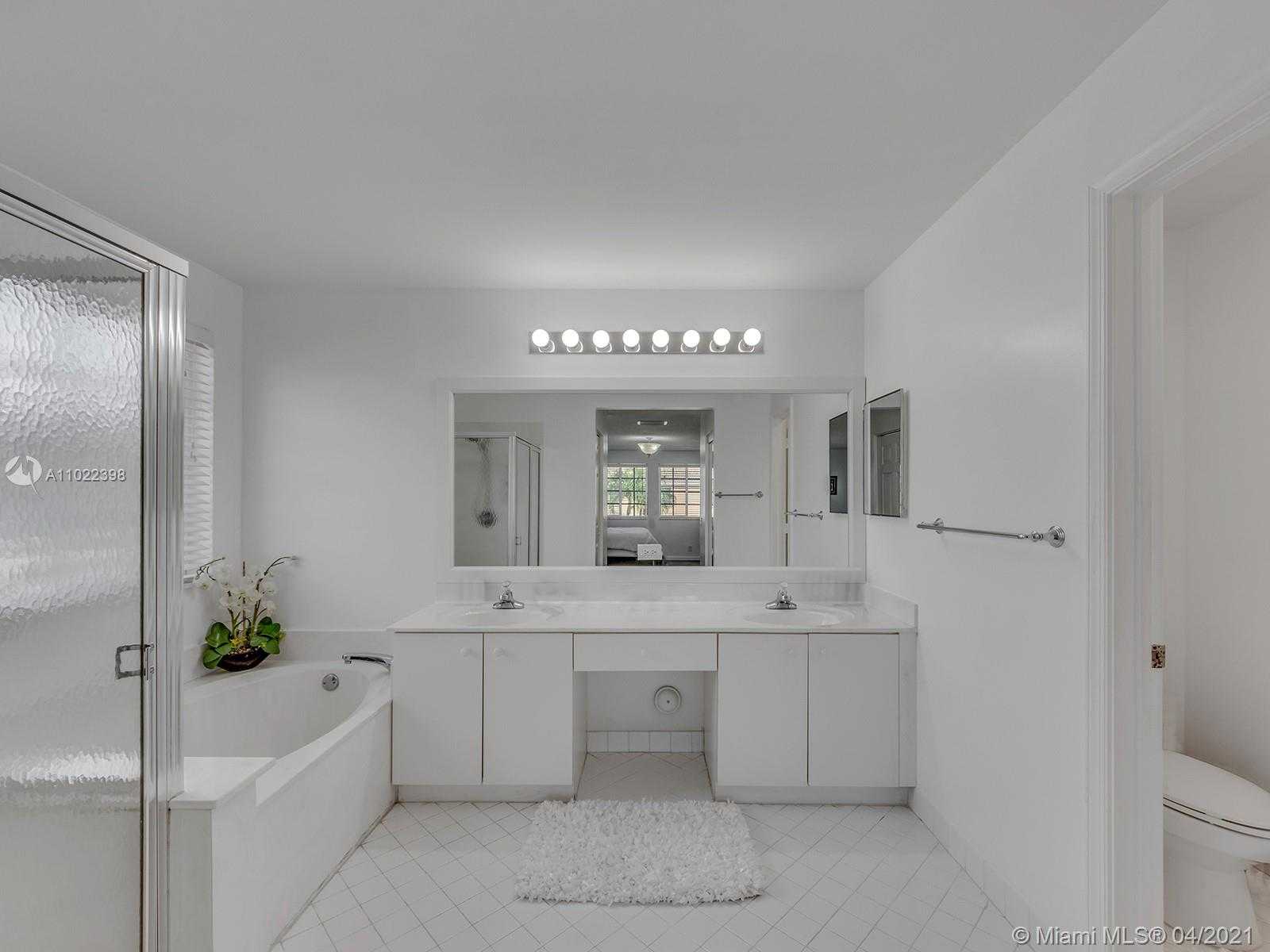 Small Image of 1099 BIRCHWOOD RD #1099, Weston Number 40