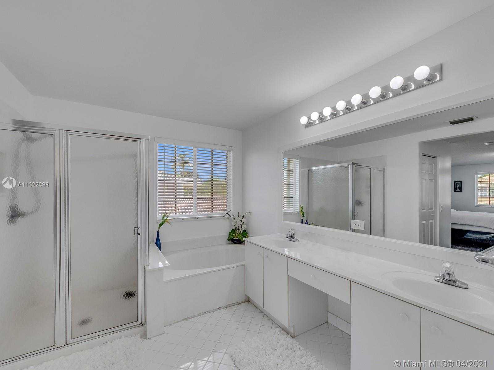 Small Image of 1099 BIRCHWOOD RD #1099, Weston Number 42