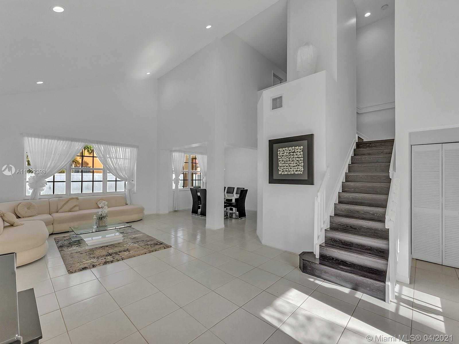 Small Image of 1099 BIRCHWOOD RD #1099, Weston Number 7