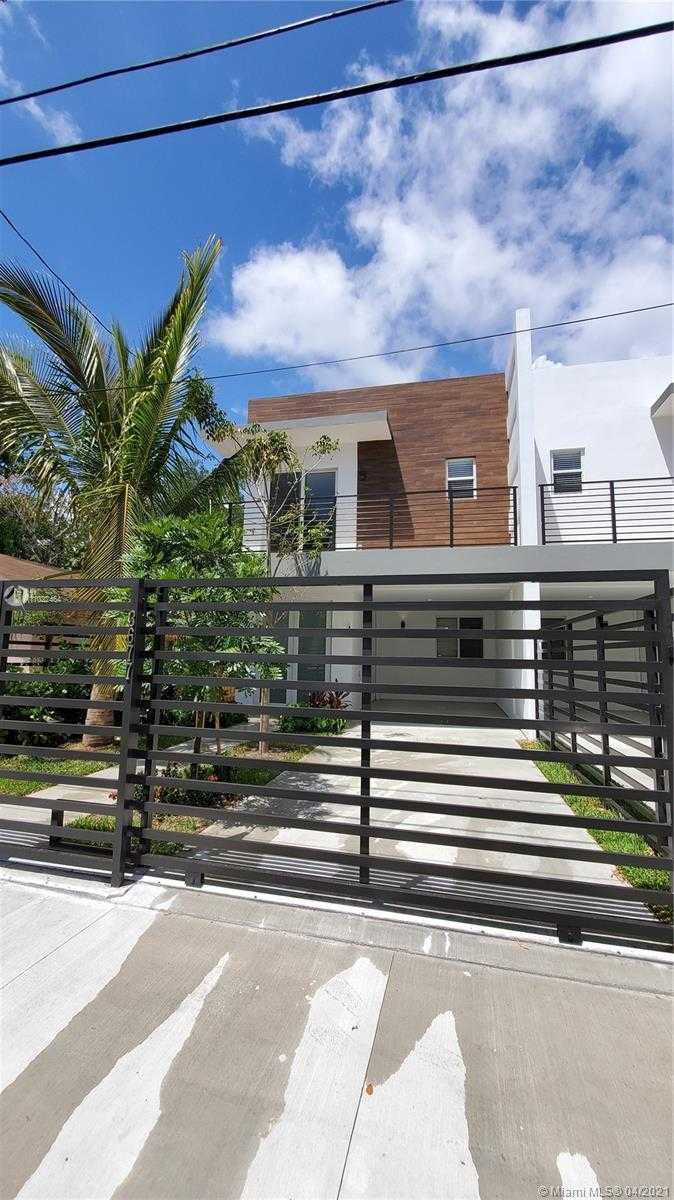 Small Image of 3677 THOMAS AVE, Miami Number 3