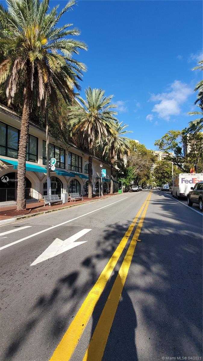 Small Image of 3677 THOMAS AVE, Miami Number 40