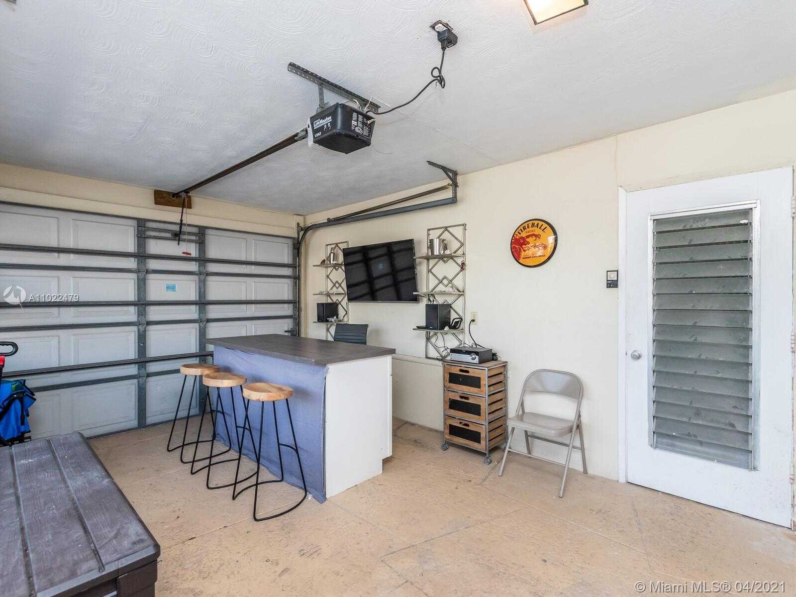 Small Image of 2633 NORTH EAST 29TH ST, Fort Lauderdale Number 30