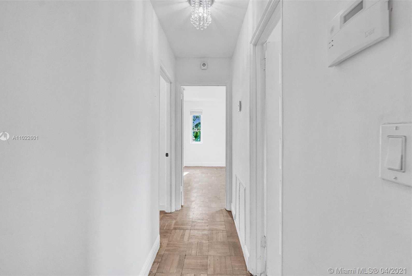 Small Image of 4717 ALTON RD, Miami Beach Number 28