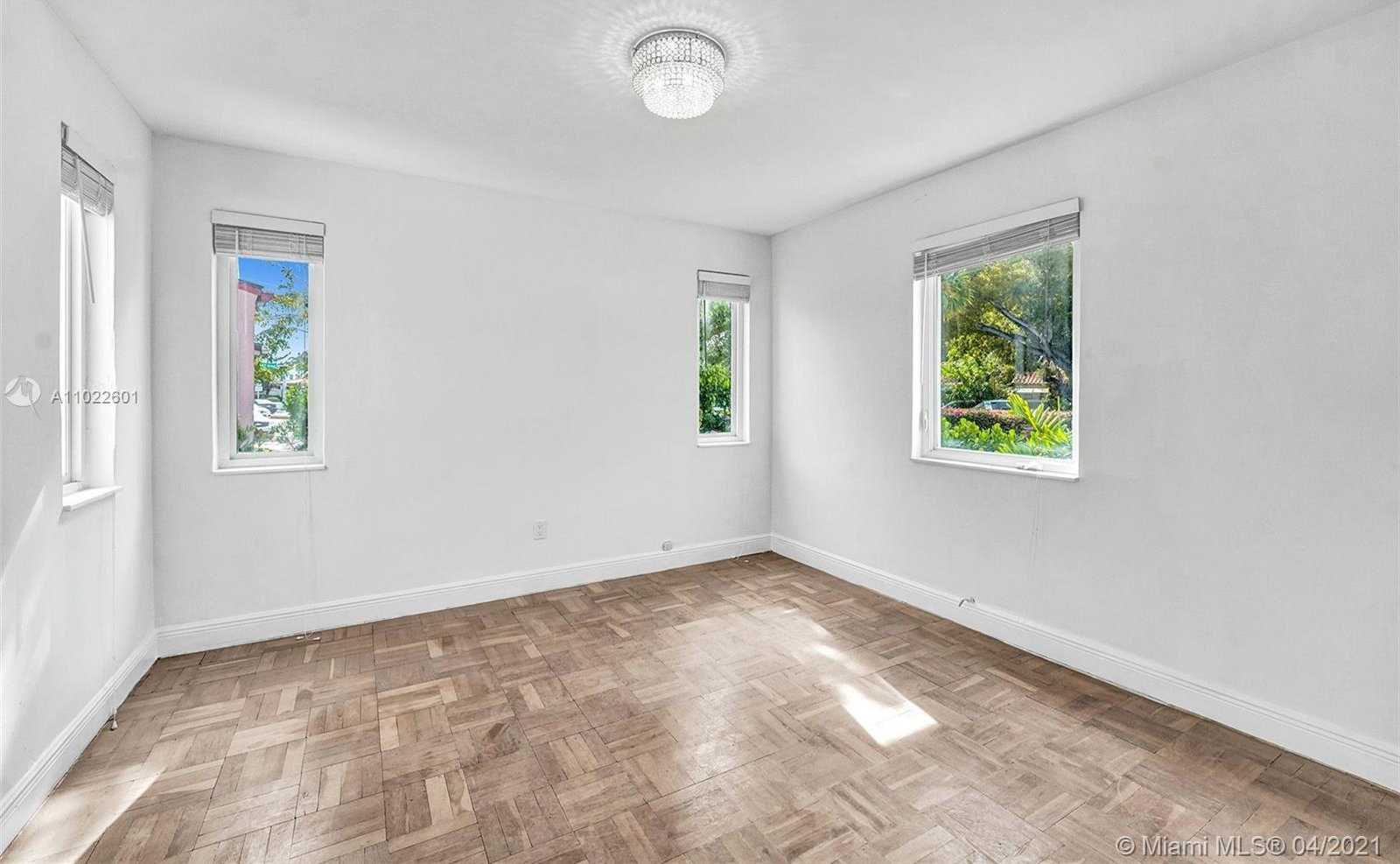Small Image of 4717 ALTON RD, Miami Beach Number 34