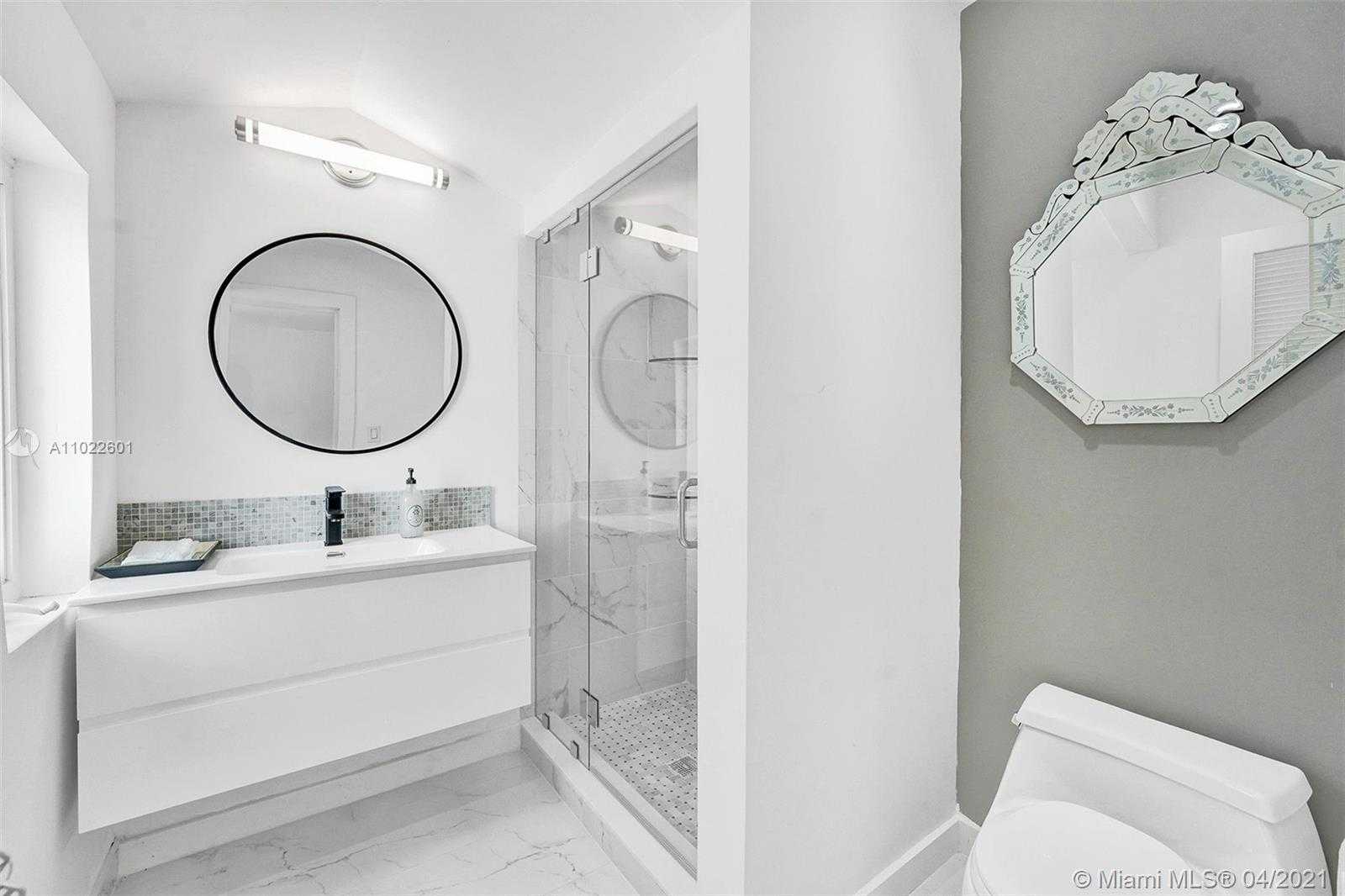 Small Image of 4717 ALTON RD, Miami Beach Number 38