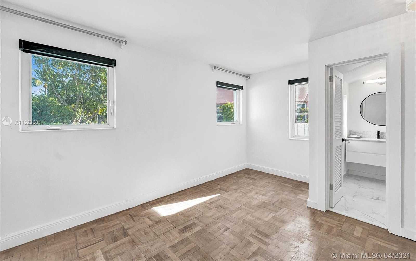 Small Image of 4717 ALTON RD, Miami Beach Number 42