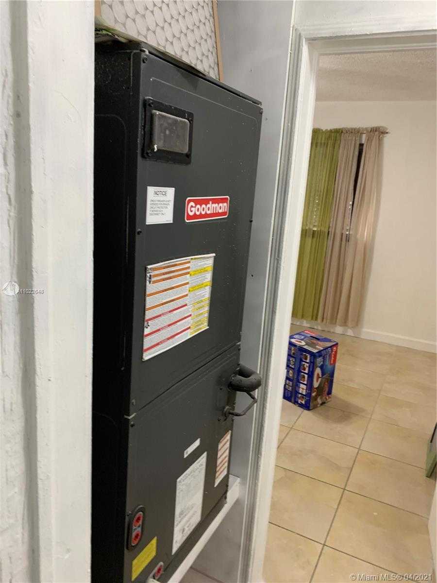Small Image of 1000 SUPERIOR ST, Opa-Locka Number 3