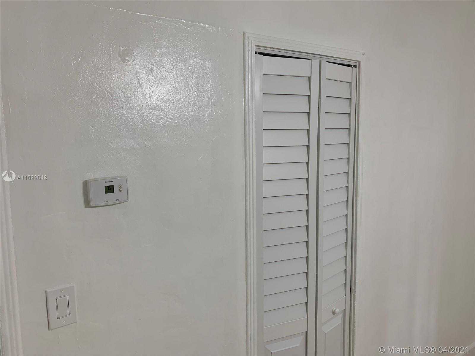 Small Image of 1000 SUPERIOR ST, Opa-Locka Number 5