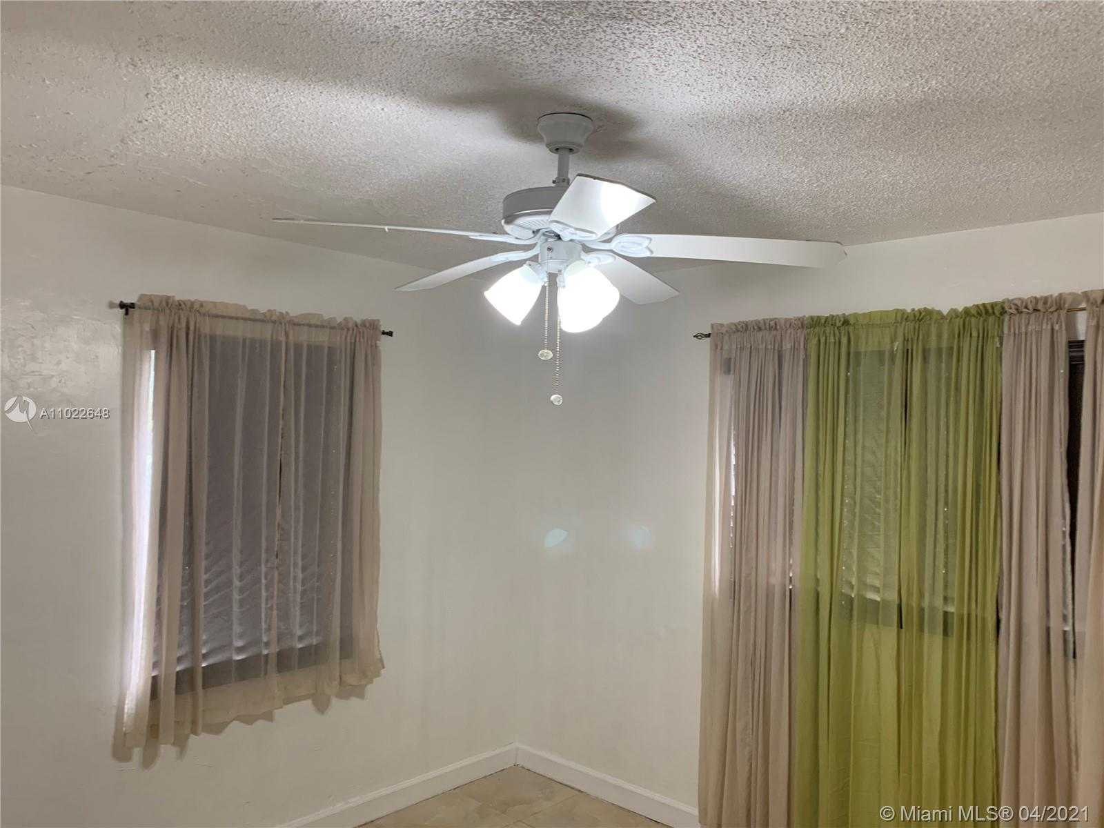 Small Image of 1000 SUPERIOR ST, Opa-Locka Number 6