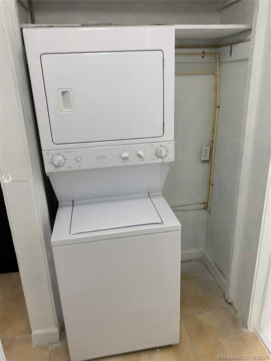 Small Image of 1000 SUPERIOR ST, Opa-Locka Number 7
