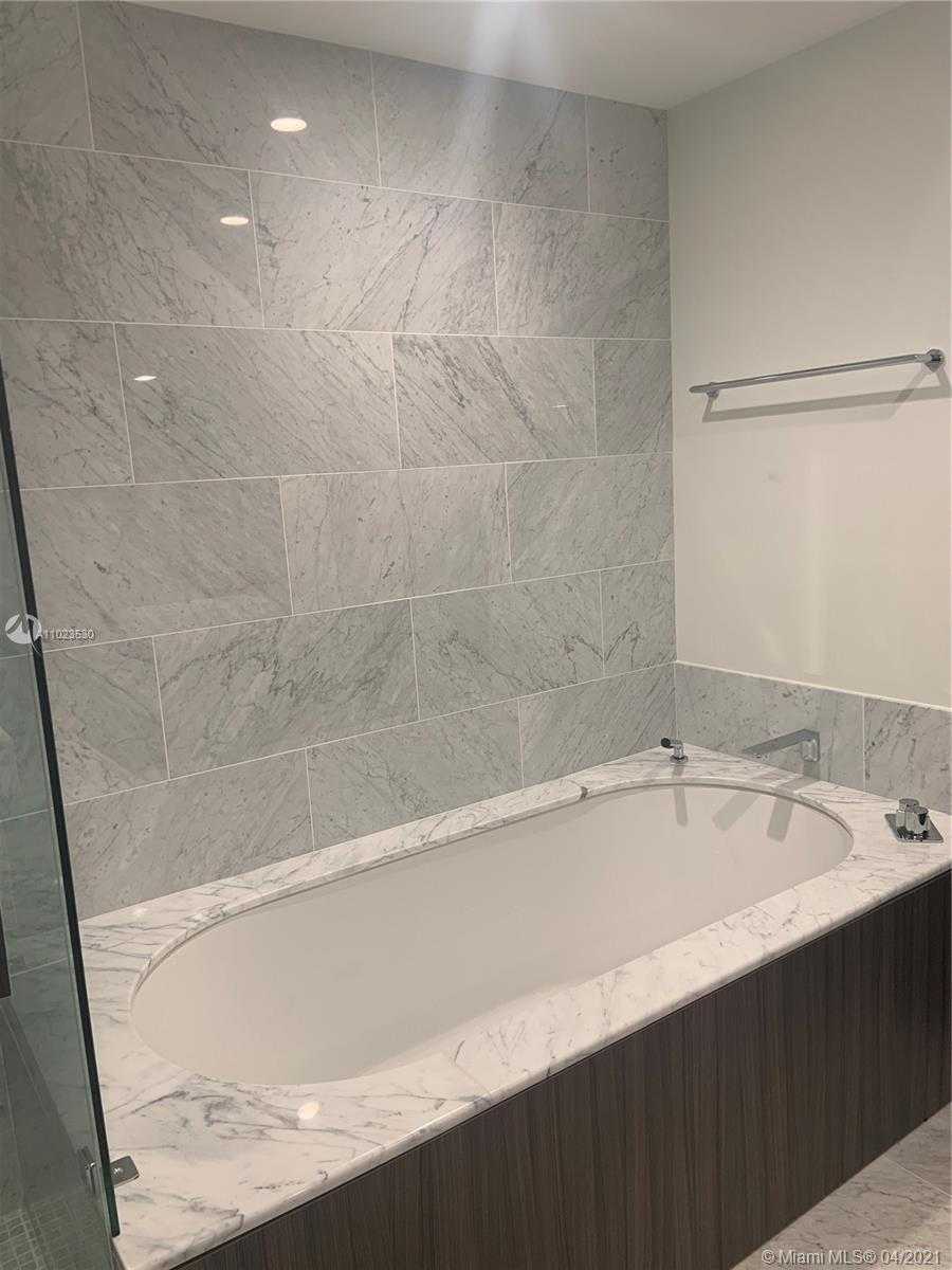 Small Image of 1000 BRICKELL PLZ #2306, Miami Number 21