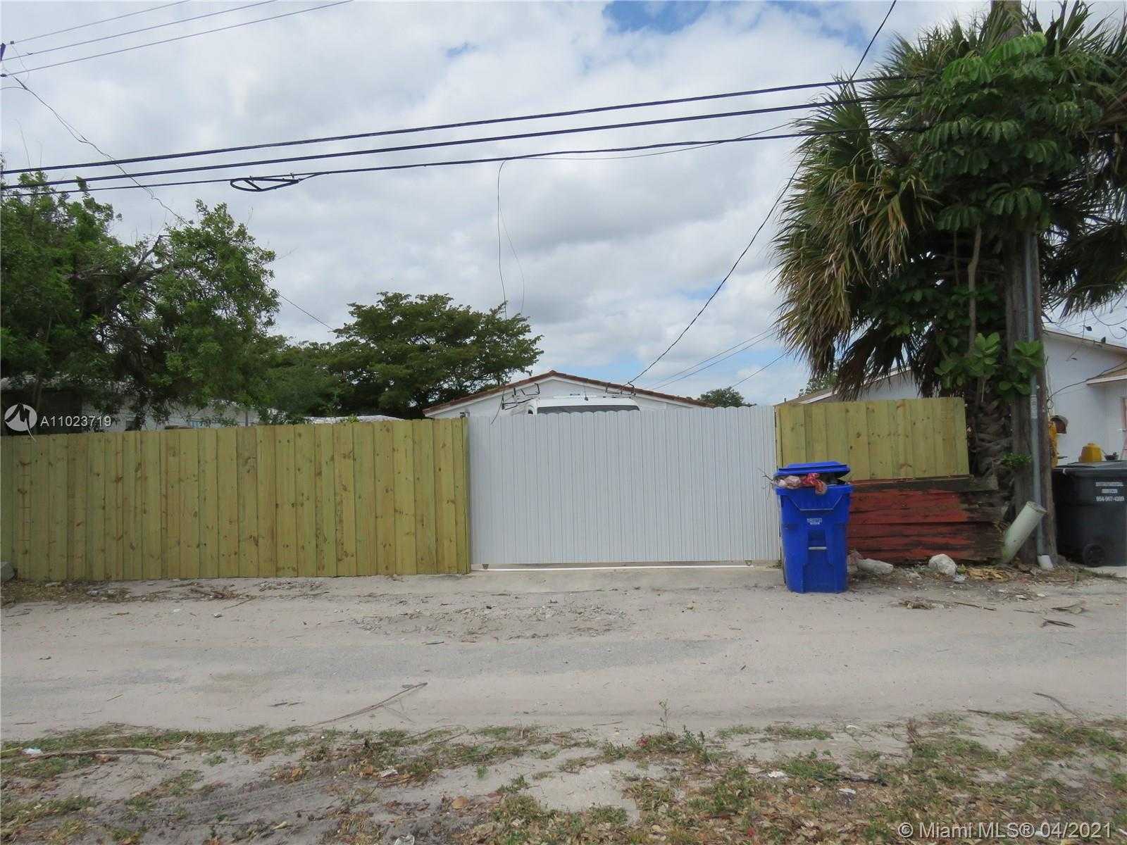Small Image of 1926 TAYLOR ST, Hollywood Number 27
